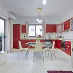 Lovely 1br With Private Balcony In By 360 Estates Appartement