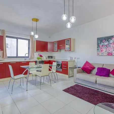 Lägenhet Lovely 1br With Private Balcony In By 360 Estates *