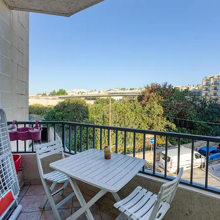 Lovely 1br With Private Balcony In By 360 Estates *