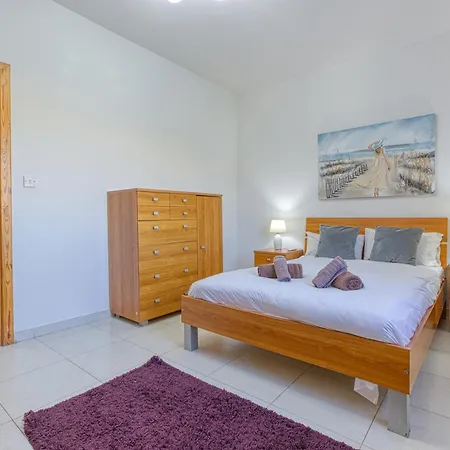 Lovely 1br With Private Balcony In By 360 Estates Lägenhet Gzira