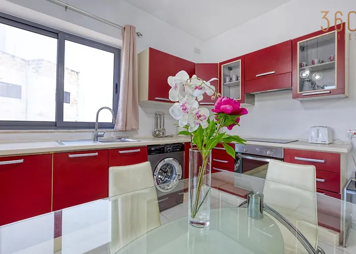 Appartement Lovely 1br With Private Balcony In By 360 Estates