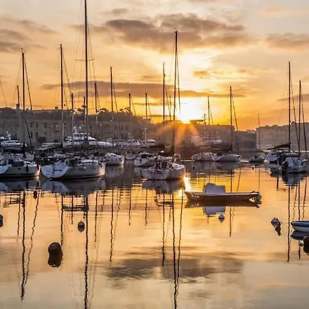 Apartment Lovely 1br With Private Balcony In By 360 Estates Gzira