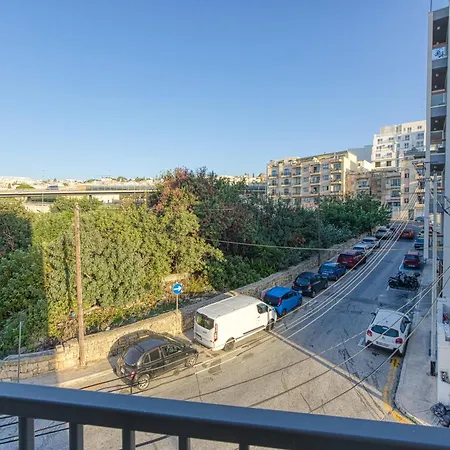 Lovely 1br With Private Balcony In By 360 Estates *