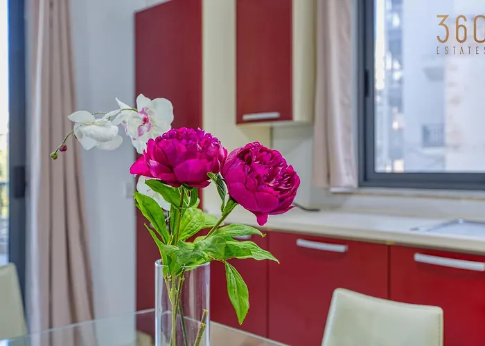 Lovely 1br With Private Balcony In By 360 Estates * Gzira